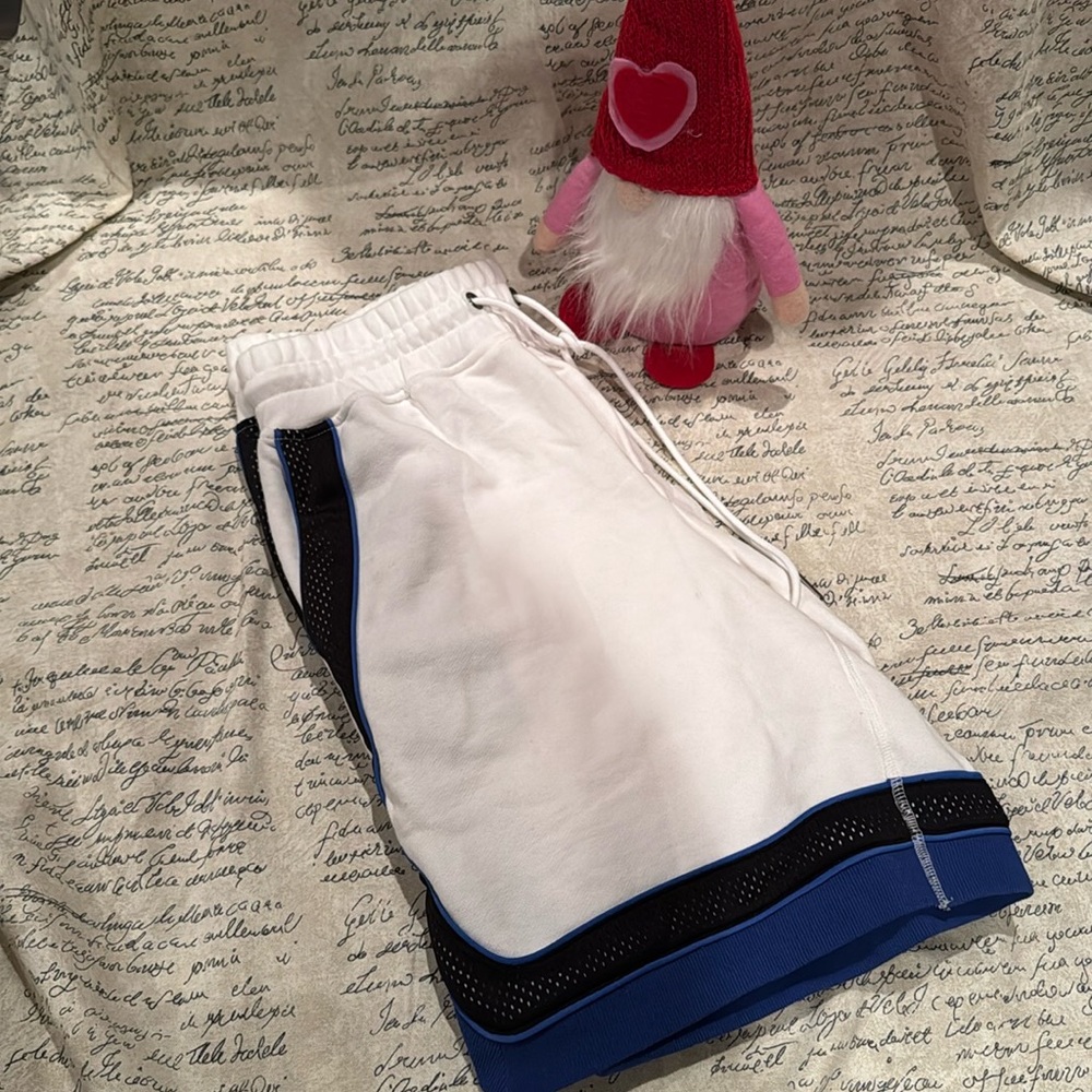 FREE PEOPLE MOVEMNT LONG WHITE SHORTS W. BLUE & BLACK ACCENT MADE FOR COMFORT